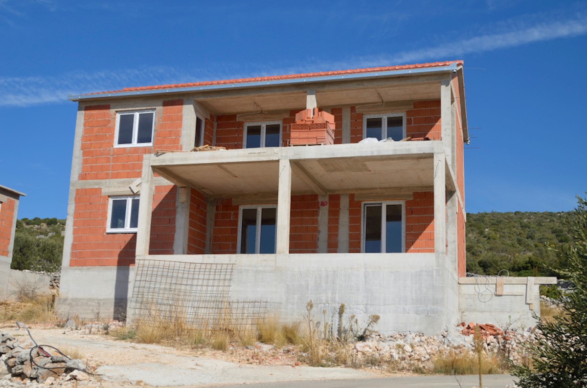 Rogoznica kuća sa bazenom prodaja,odličan pogled!
