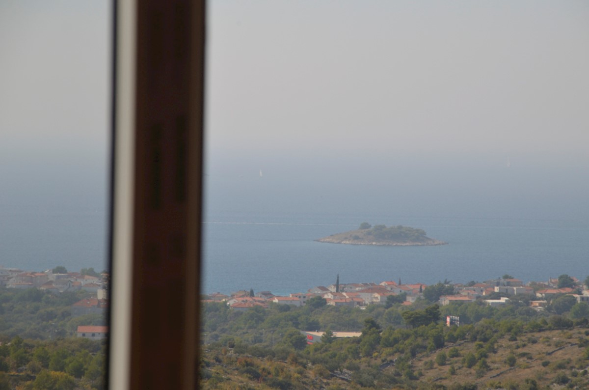 Rogoznica kuća sa bazenom prodaja,odličan pogled!