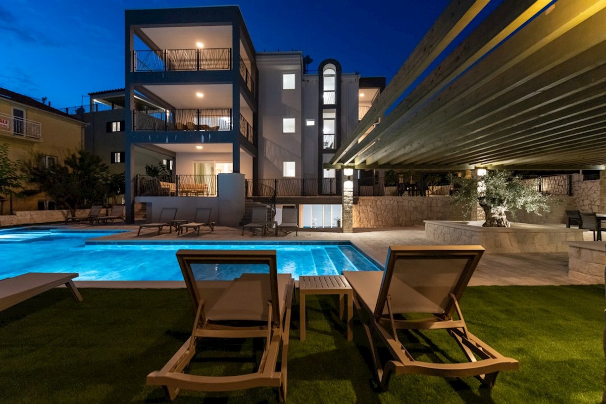 Dalmacija prodaja apartma 100 m od plaže!!