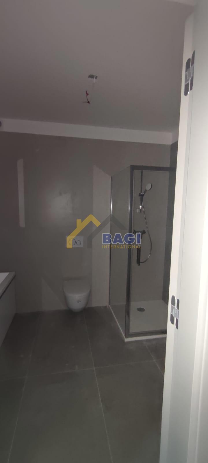 Pula-Penthouse 120m2-Novogradnja-2 parkirni mesti-opremljeno
