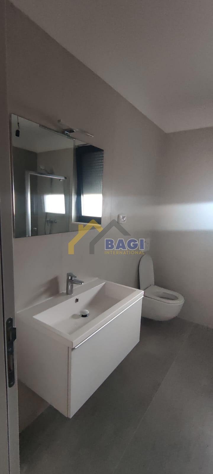 Pula-Penthouse 120m2-Novogradnja-2 parkirni mesti-opremljeno