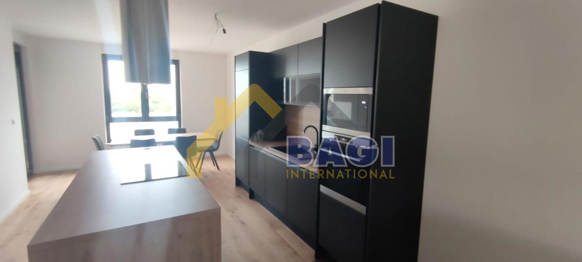 Pula-Penthouse 120m2-Novogradnja-2 parkirni mesti-opremljeno