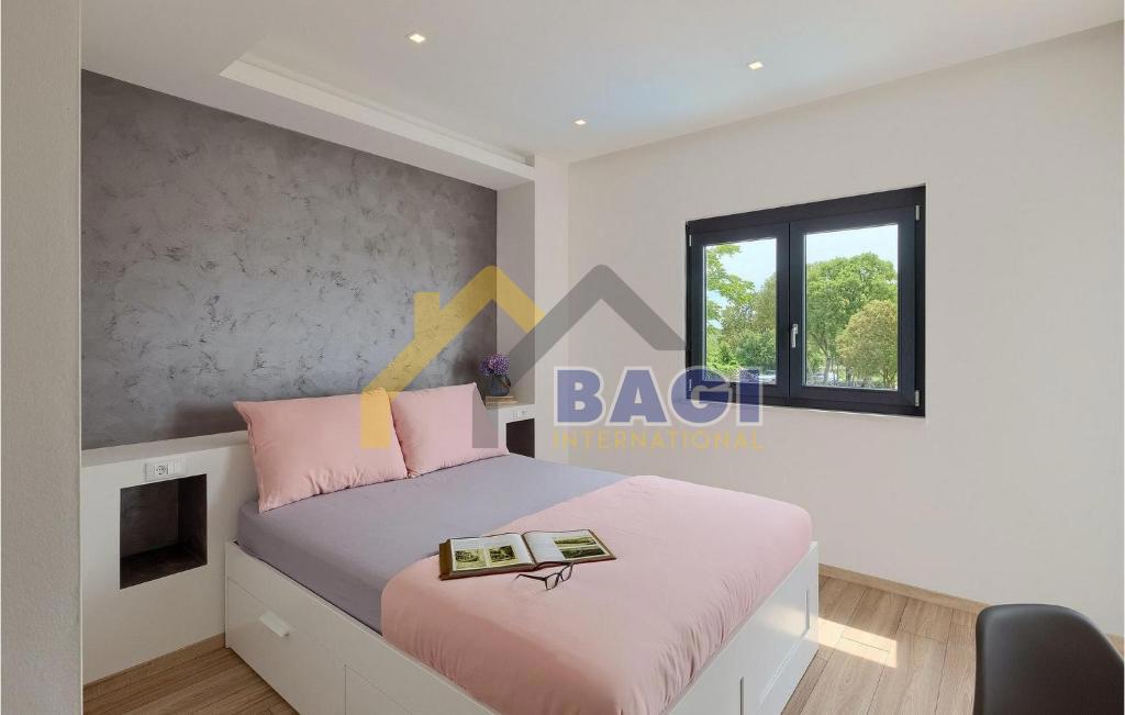 Čudovita vila z bazenom na griču – Barban