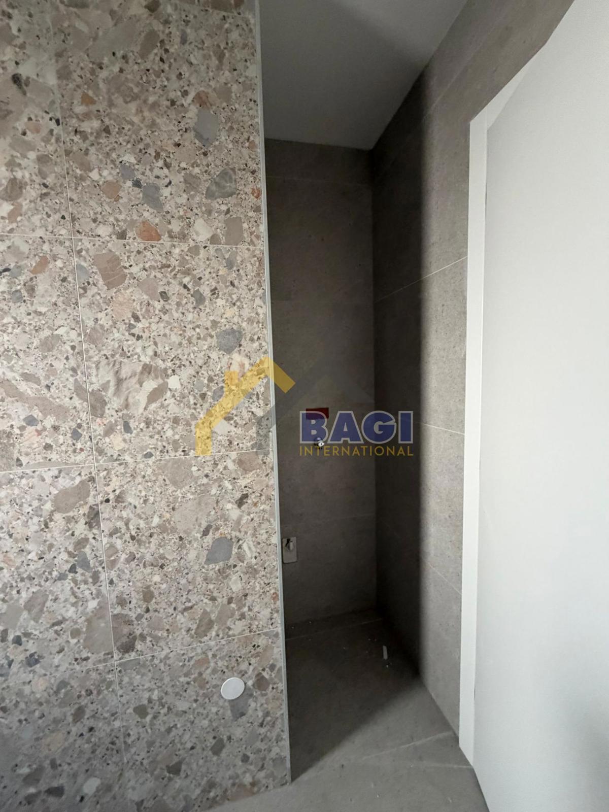 Luksuzno stanovanje, prva vrsta ob morju s privatno teraso – Medulin