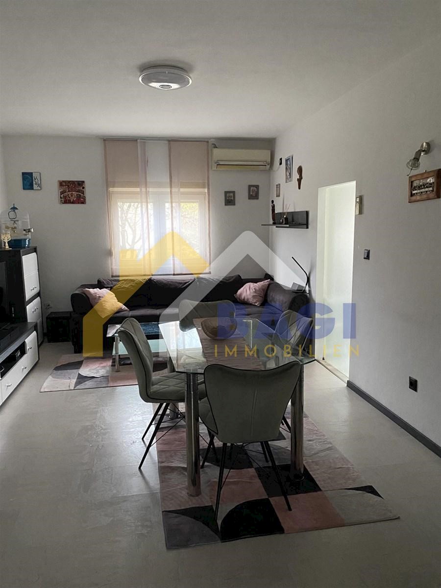 Apartmaj Plovanija, Zadar, 58m2