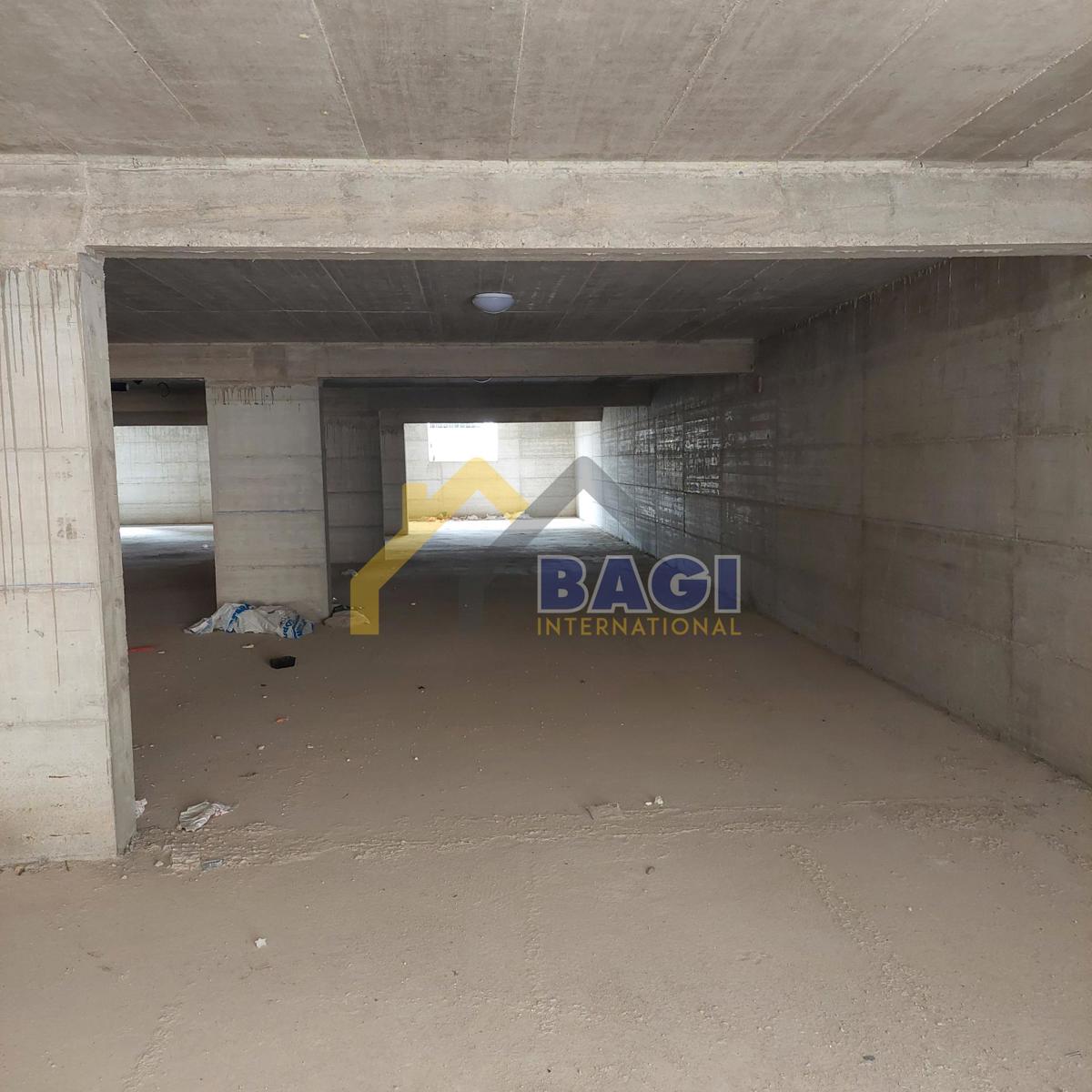 Pula Veli vrh-stanovanje 89,30m2-dvigalo-garaža-blizu morja