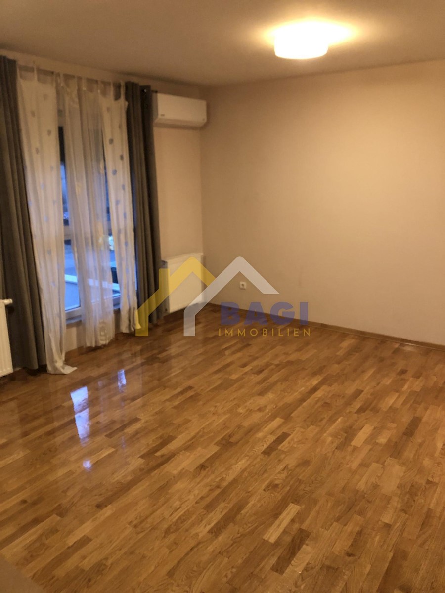 Apartmaj Gajevo, Trešnjevka - Jug, 95m2