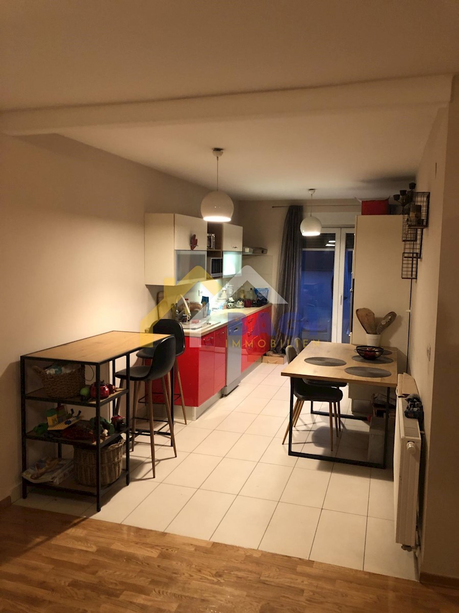 Apartmaj Gajevo, Trešnjevka - Jug, 95m2