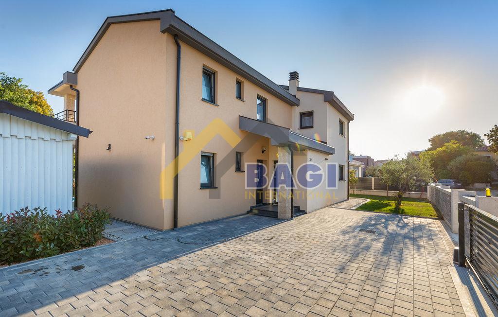 ISTRA - ŠTINJAN Čudovita hiša z bazenom in vrtom