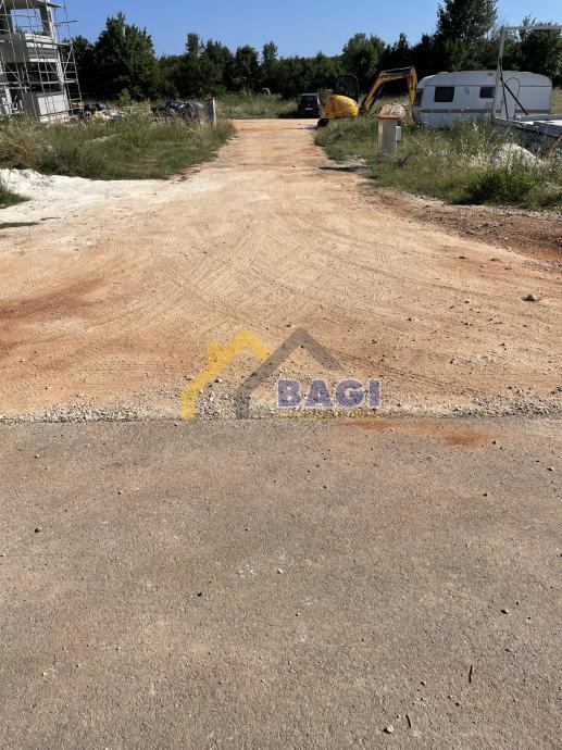 Gradbena zemljišča Loborika, Marčana, 789m2