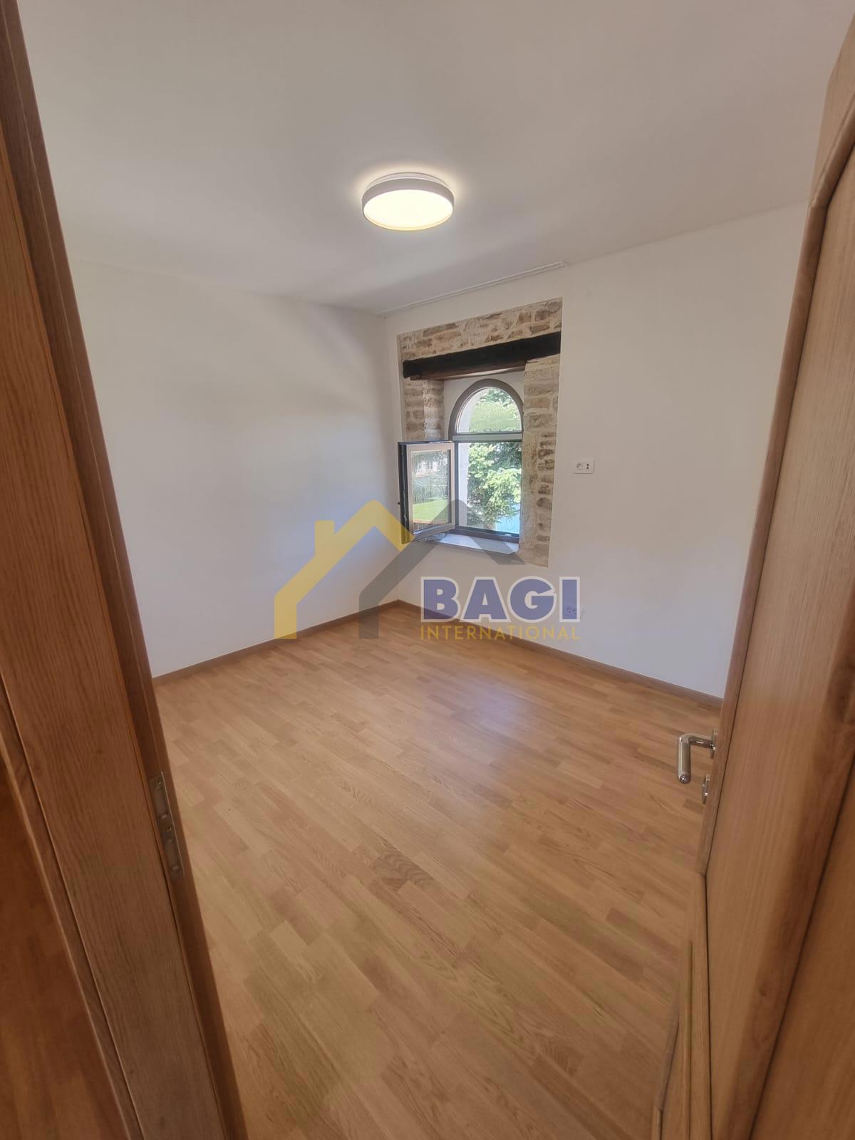 Prodaja-Barban-Obnovljena kamnita hiša