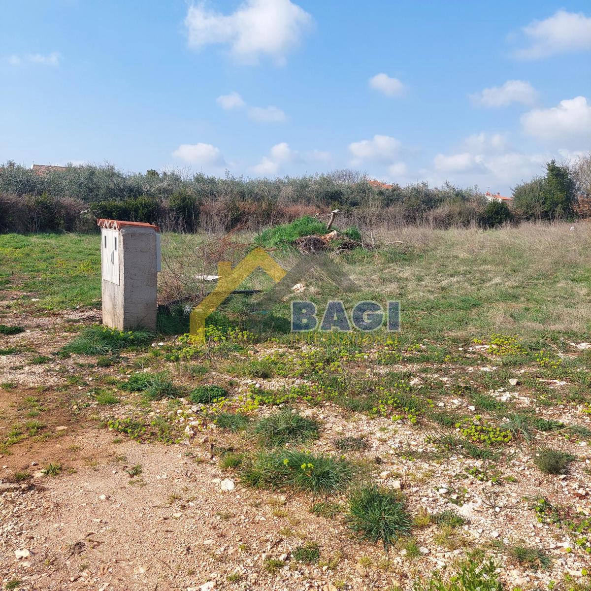 ZAZIDLJIVO ZEMLJIŠČE JADREŠKI PULA 849m2