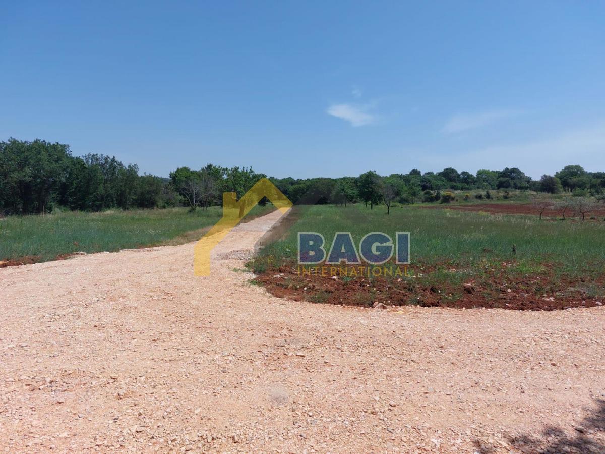 Kmetijsko zemljišče Rovinj, 562m2