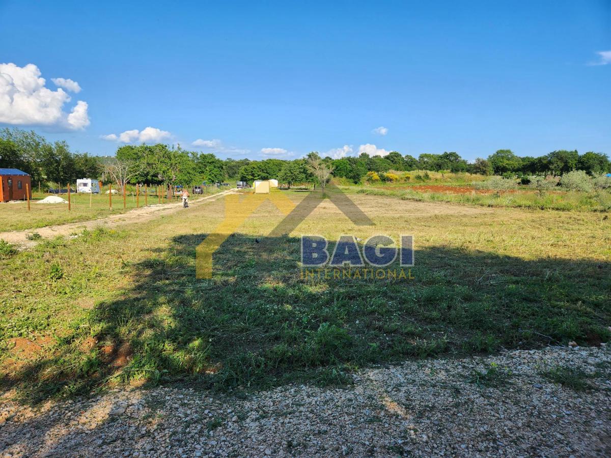 Kmetijsko zemljišče Rovinj, 562m2