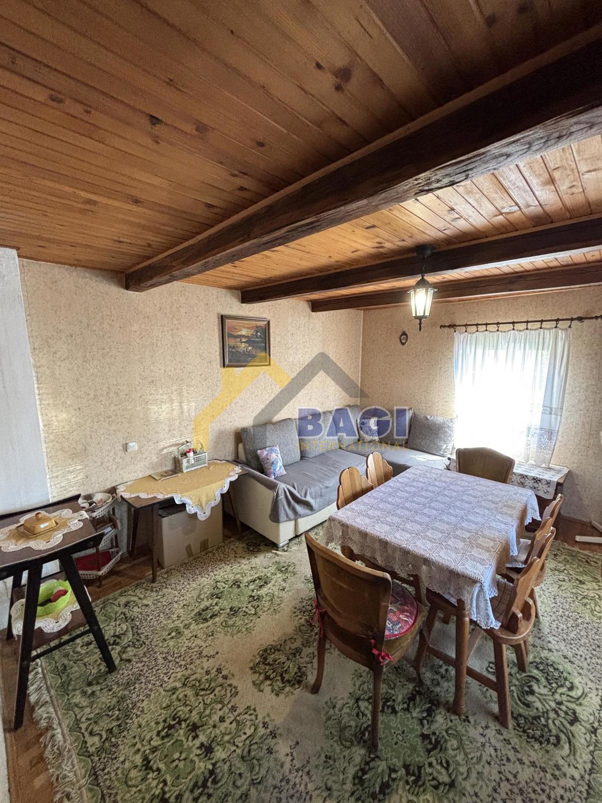 Hiša Police, Klanjec, 54m2