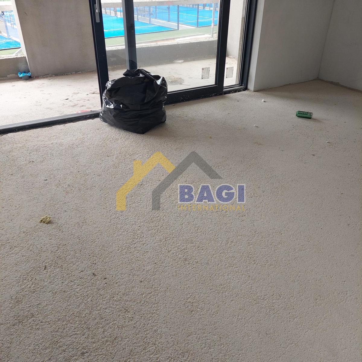 Pula Veli vrh - stanovanje 89,30 m2 - 1. nadstropje, dvigalo - garaža - blizu morja