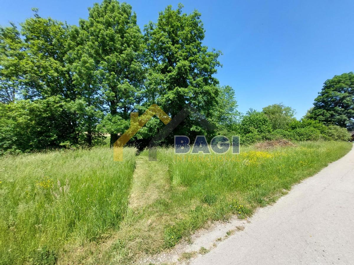 Gradbena zemljišča Kupinec, Klinča Sela, 1.675m2