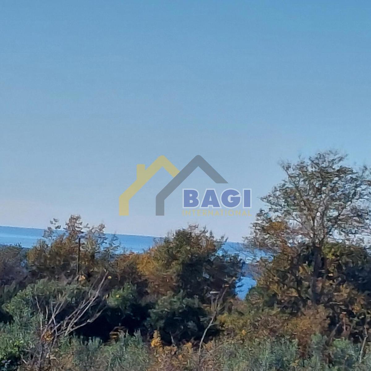 VRHUNSKA LOKACIJA - Gradbena parcela s pogledom na morje!!!