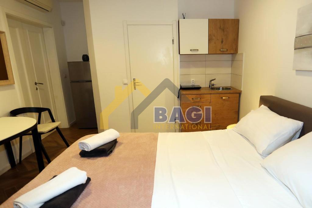 Prodaja Pula Center Dva garsonjera 43m2