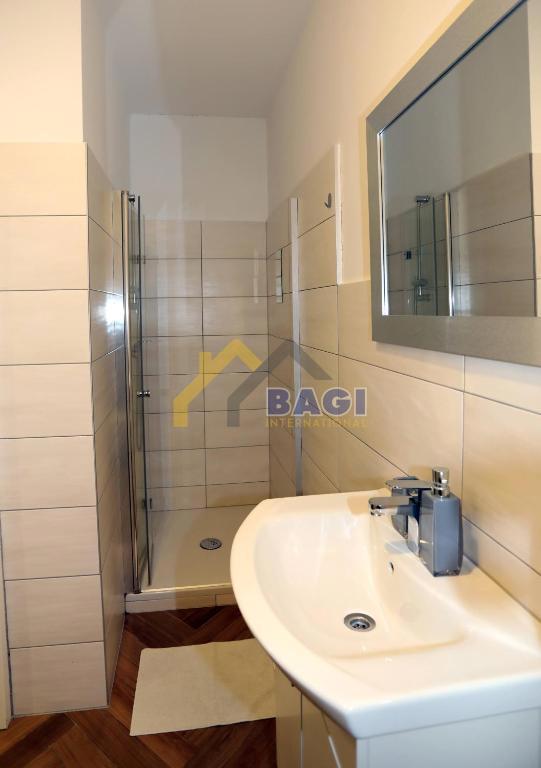 Prodaja Pula Center Dva garsonjera 43m2