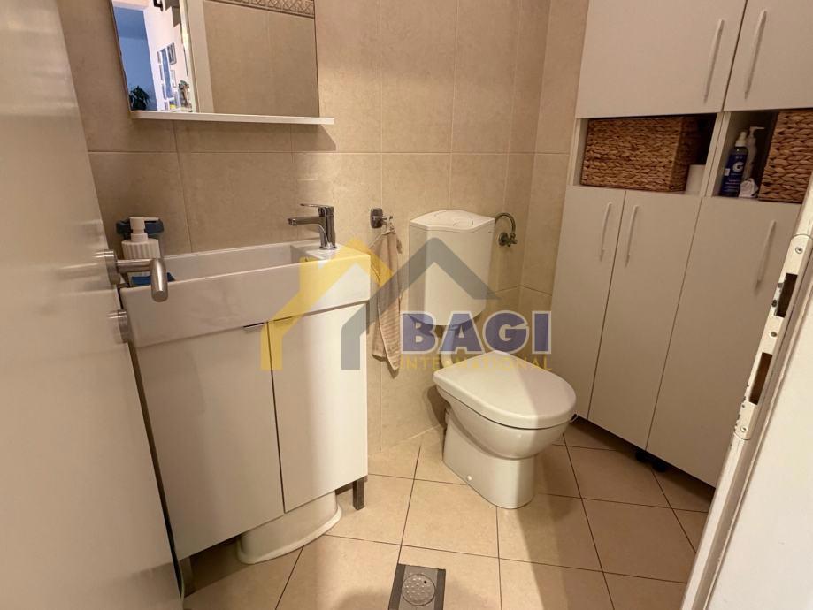 PRILOŽNOST – Dvosobno stanovanje Pula 89 m² + Parkirno mesto