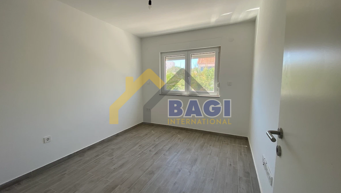 Apartmaj Ljubač, Ražanac, 87,79m2