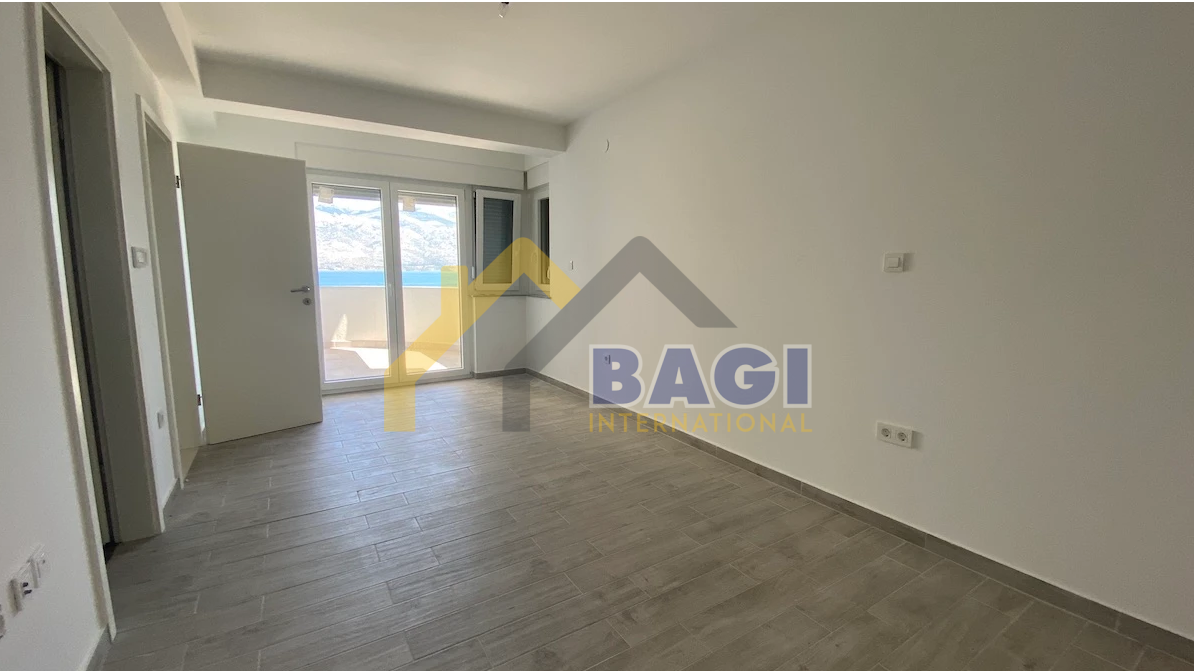 Apartmaj Ljubač, Ražanac, 87,79m2