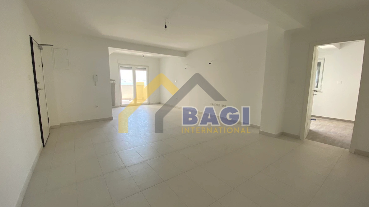 Apartmaj Ljubač, Ražanac, 87,79m2