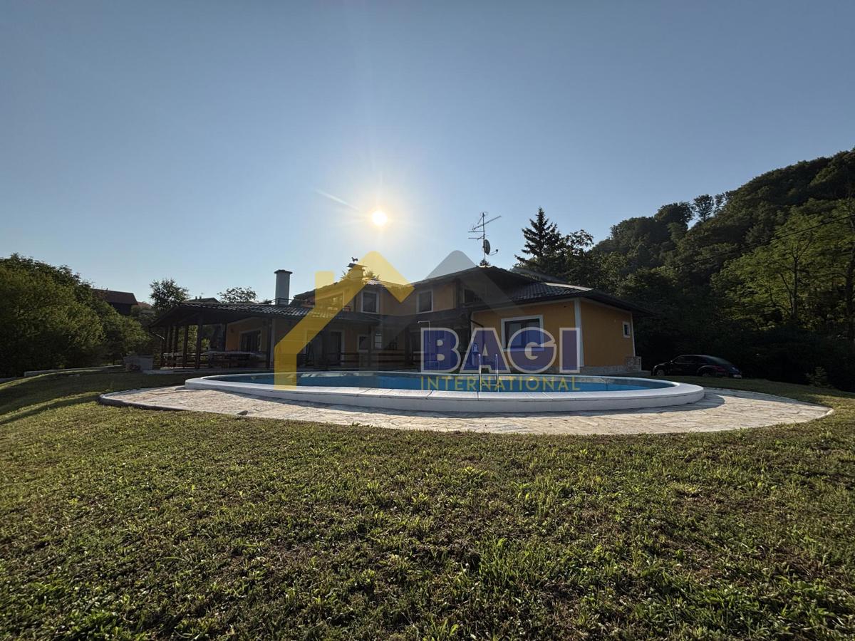 Hiša Kraj Donji, Marija Gorica, 560m2