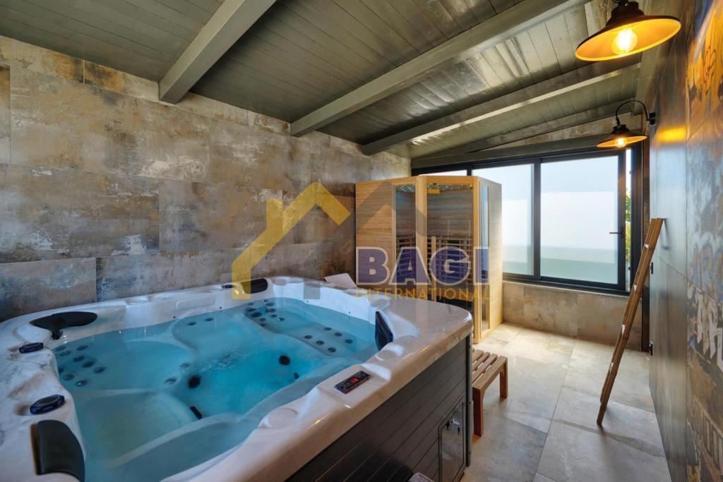 Prodamo-Istra-Luksuzna Vila-Loborika-Marčana