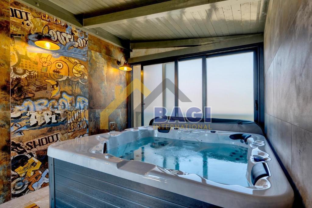 Prodamo-Istra-Luksuzna Vila-Loborika-Marčana