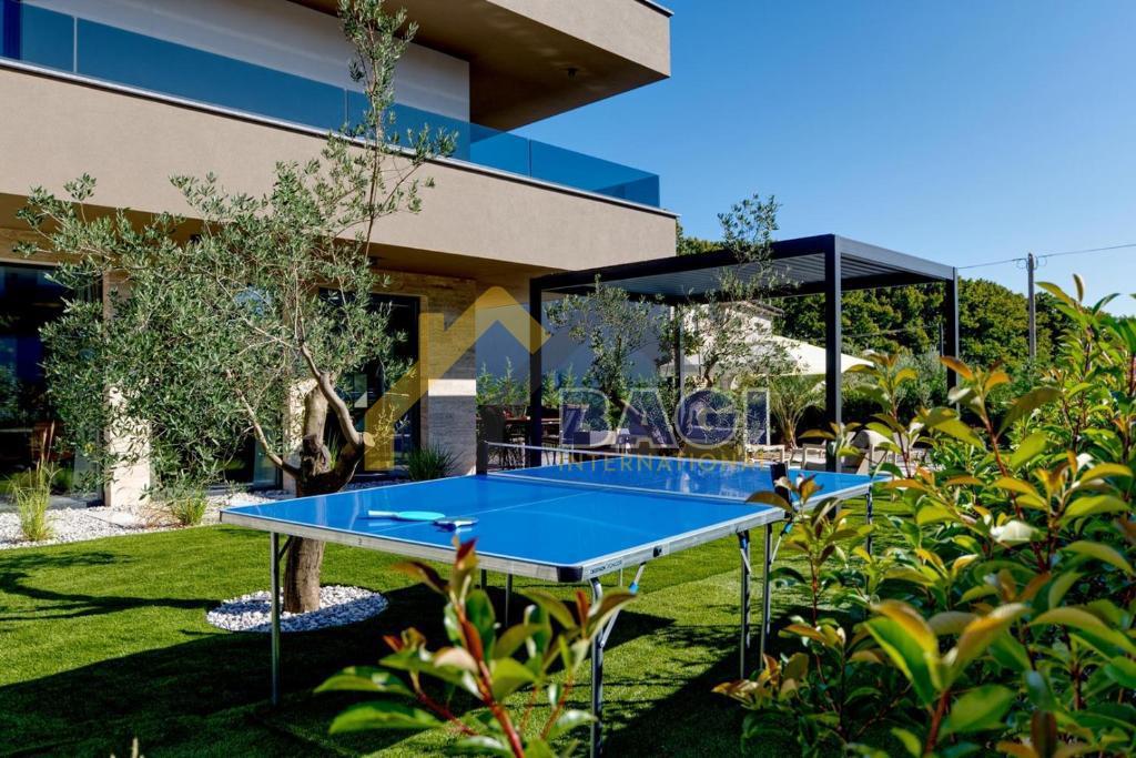 Prodamo-Istra-Luksuzna Vila-Loborika-Marčana