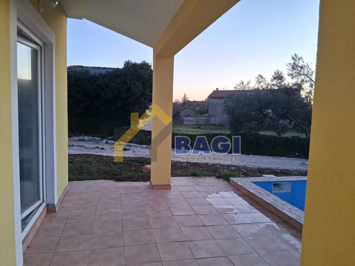 PRODAJA ISTRA PRITLIČNA HIŠA Z BAZENOM, NOVOZGRAJENA