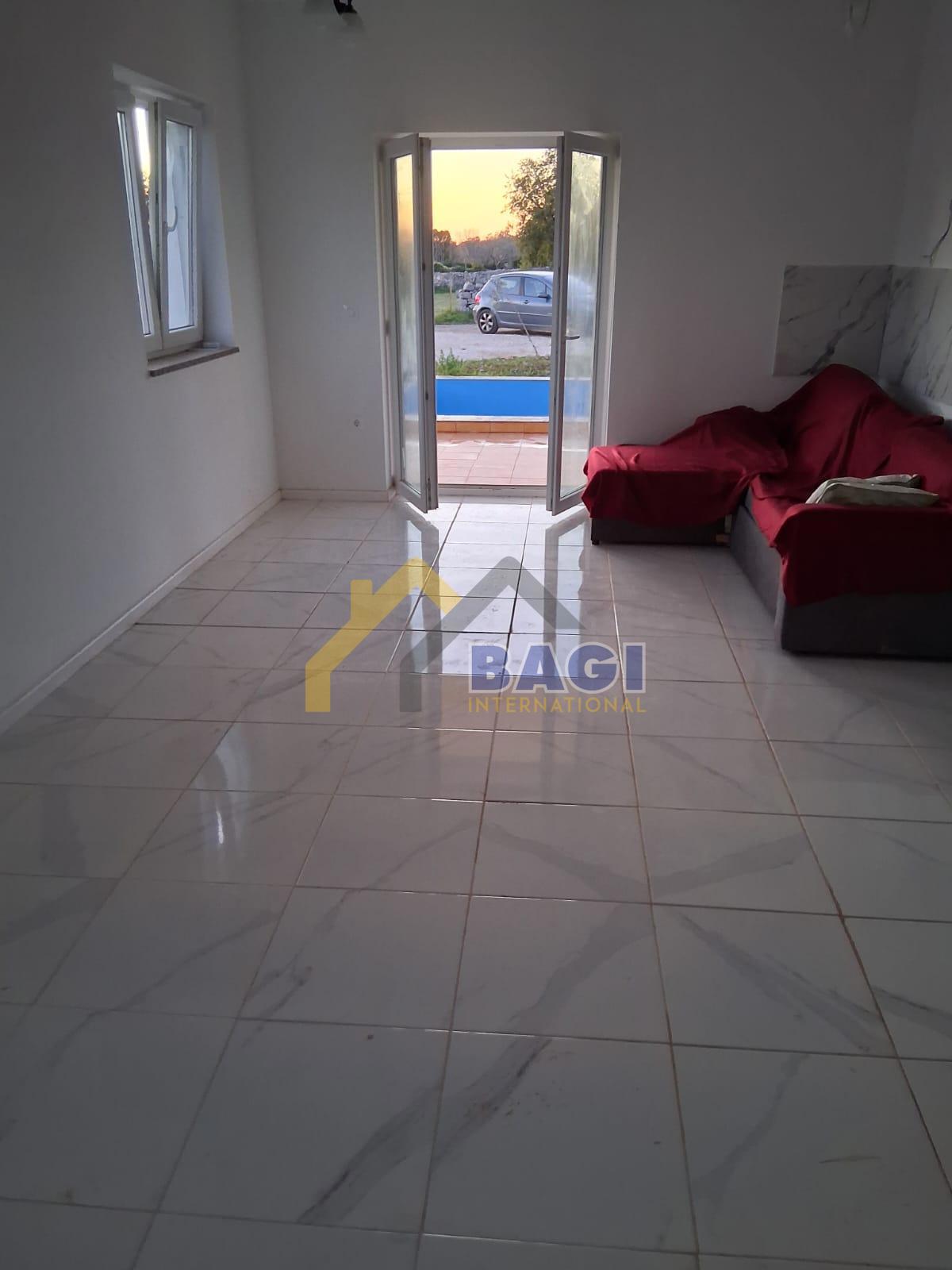 PRODAJA ISTRA PRITLIČNA HIŠA Z BAZENOM, NOVOZGRAJENA