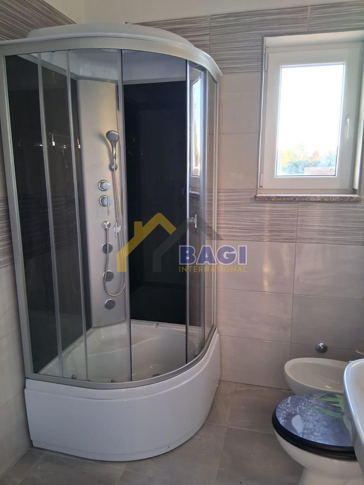 PRODAJA ISTRA PRITLIČNA HIŠA Z BAZENOM, NOVOZGRAJENA