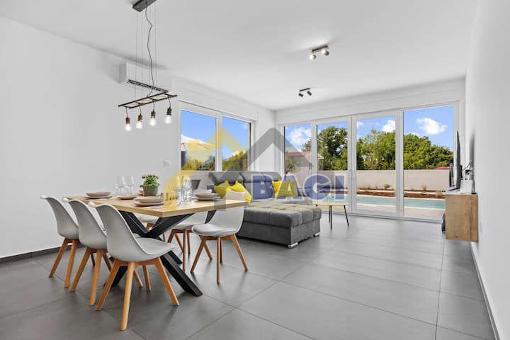 Svetvinčenat, Štokovci - moderna vila