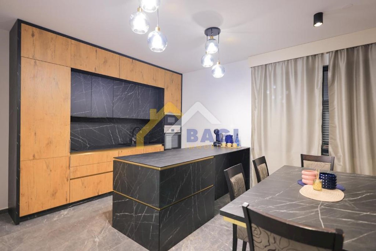 Apartmaj Sukošan, 94,42m2