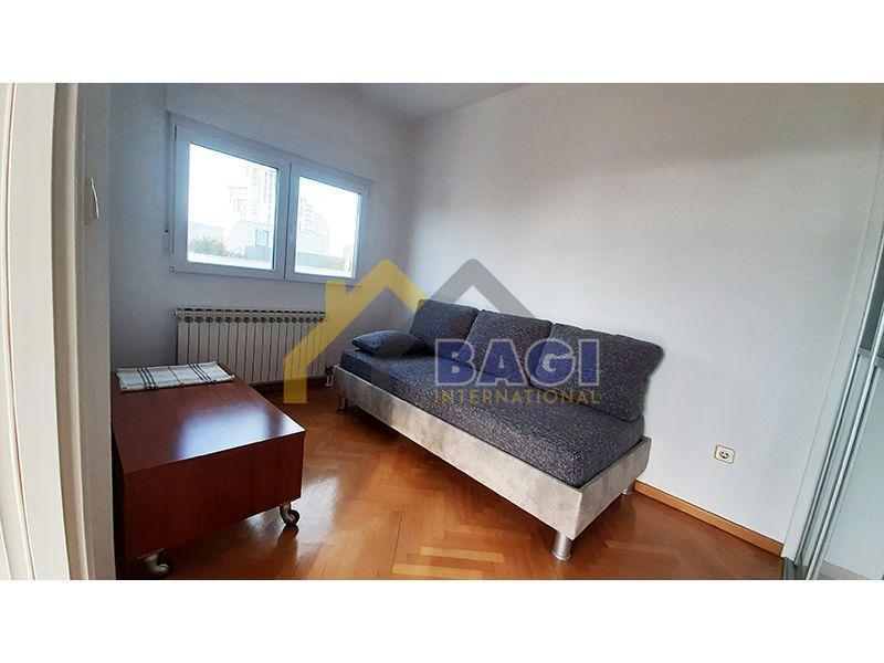 Apartmaj Cvjetno naselje, Trnje, 72m2