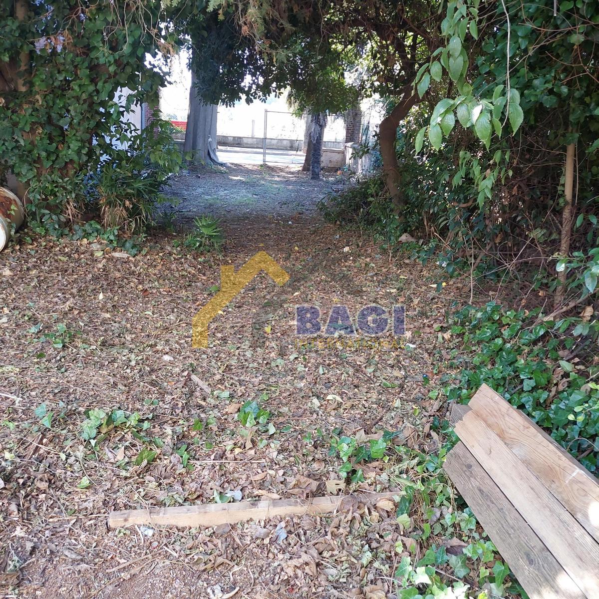 Pula-Zentrum-Grundstück für Mehrfamilienhaus 511m2