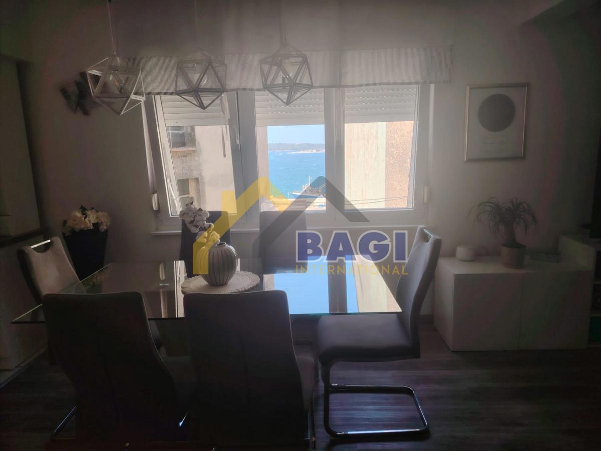 PULA PROSTORNO STANOVANJE S TREMI SPALNICAMI 96m2