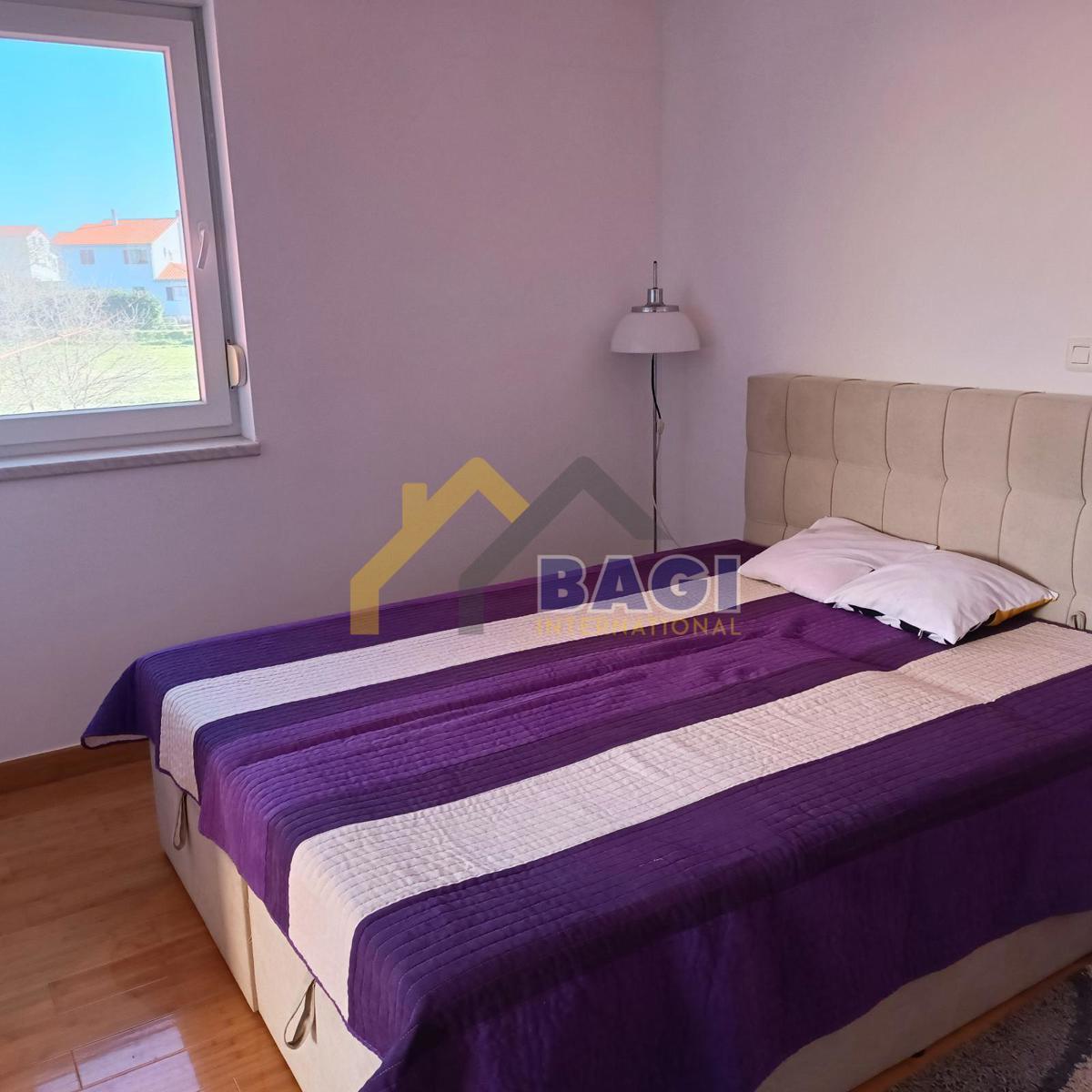 Stanovanje z galerijo in dvema parkirnima mestoma – Valbandon