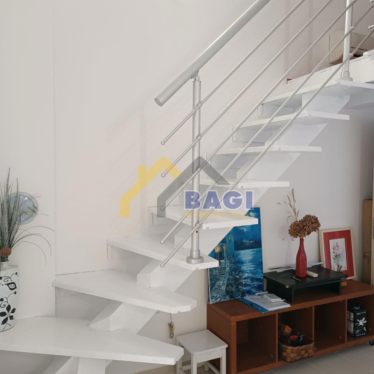 Stanovanje z galerijo in dvema parkirnima mestoma – Valbandon