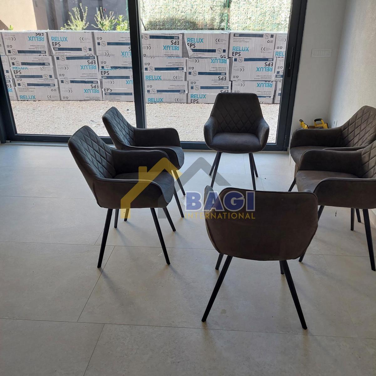 ROVINJ APARTMA 500M OD MORJA - 81,66m2 - vrt 58m2 - PARKIRIŠČE