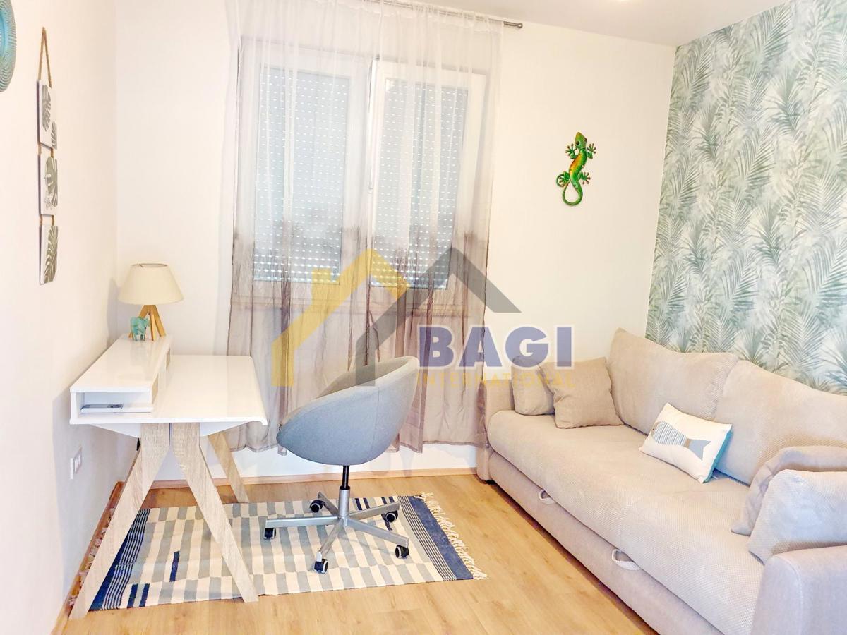 ISTRA – PULA Hiša z bazenom in vrtom