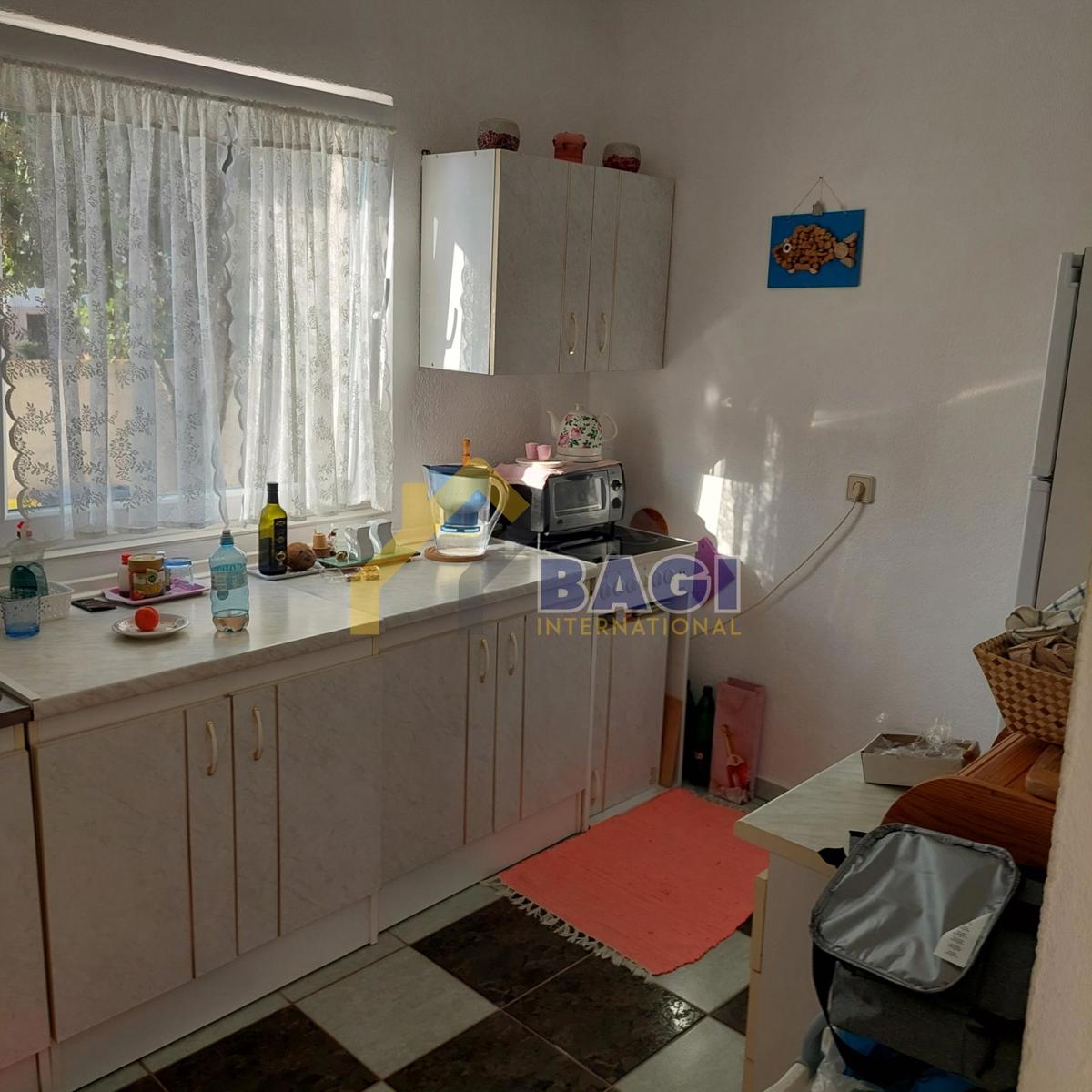 PRODAJA APARTMAJSKA HIŠA ŠTINJAN 4 APARTMAJI