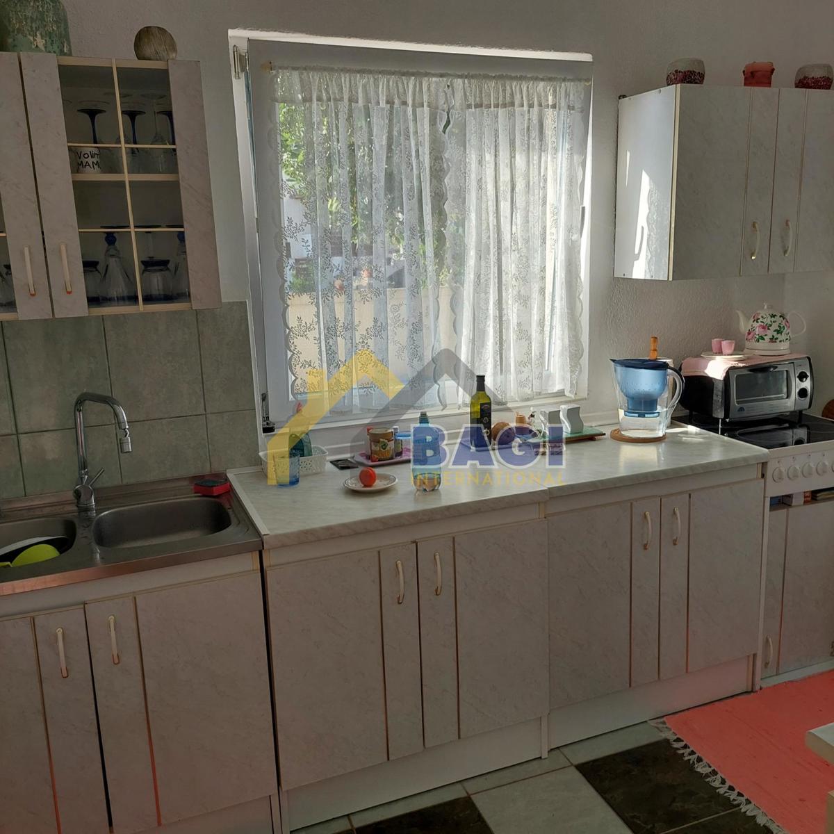 PRODAJA APARTMAJSKA HIŠA ŠTINJAN 4 APARTMAJI