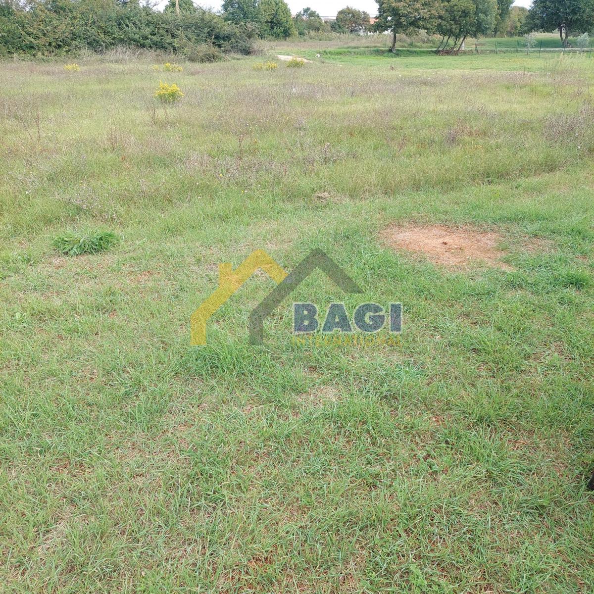 Istra-Loborika-Gradbeno zemljišče 573m2