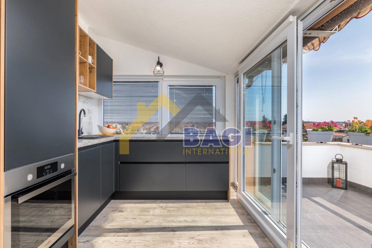 VALBANDON - dvoetažni apartma blizu morja