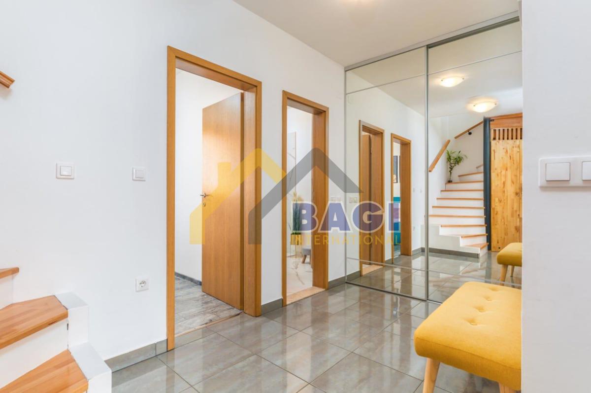 VALBANDON - dvoetažni apartma blizu morja