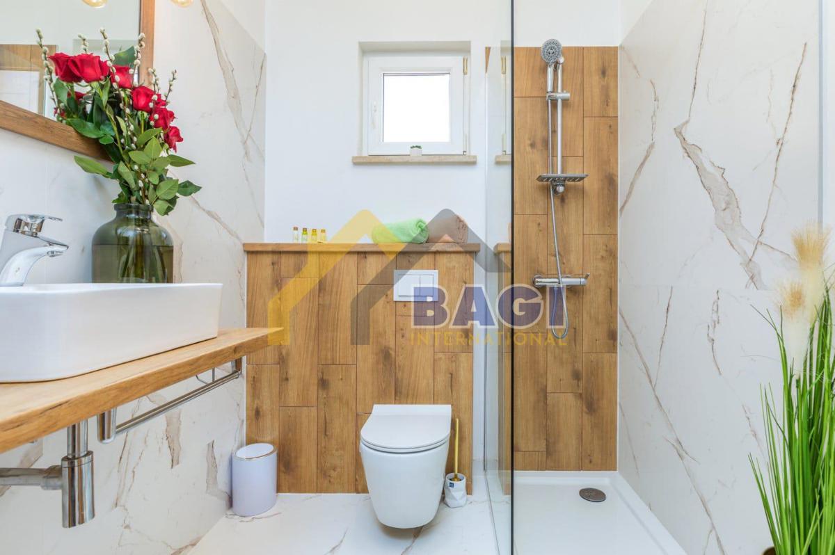 VALBANDON - dvoetažni apartma blizu morja